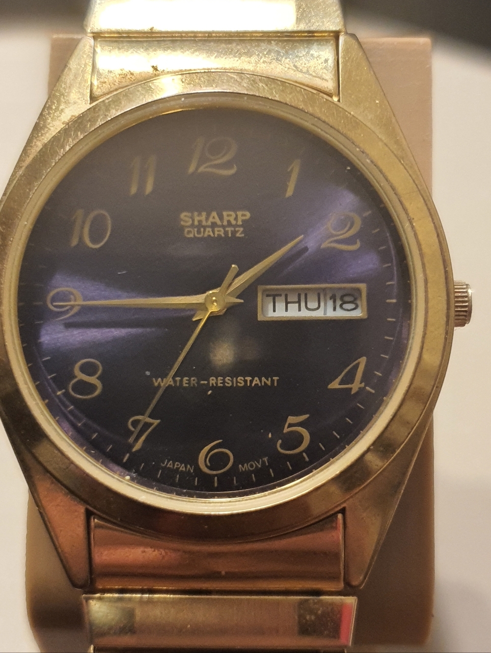 10/$20 Vtg Sharp Goldtone/Blue Stainless Steel Men's Watch w/Day-Date